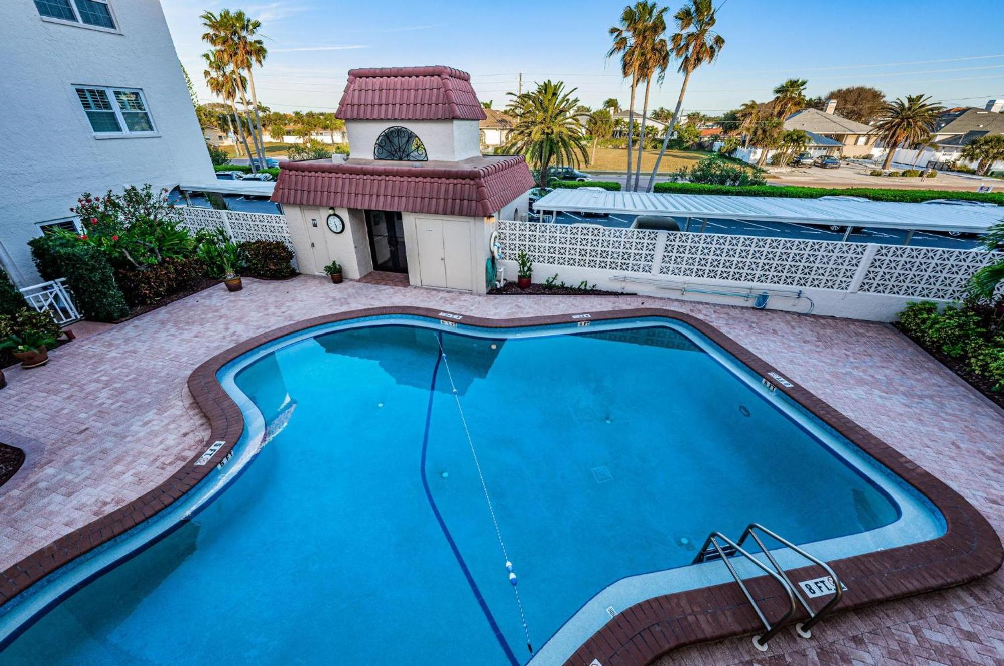 Beach Happy Clearwater Beach Exterior photo