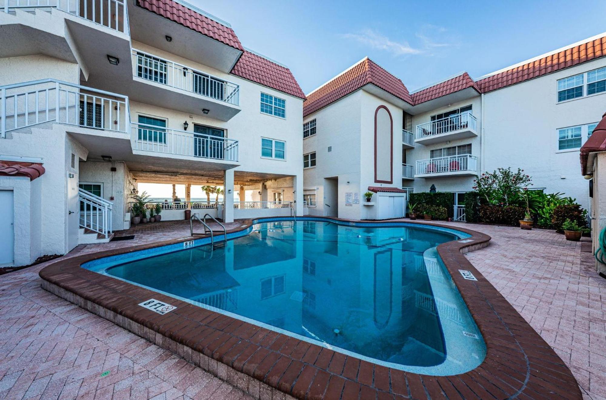 Beach Happy Clearwater Beach Exterior photo