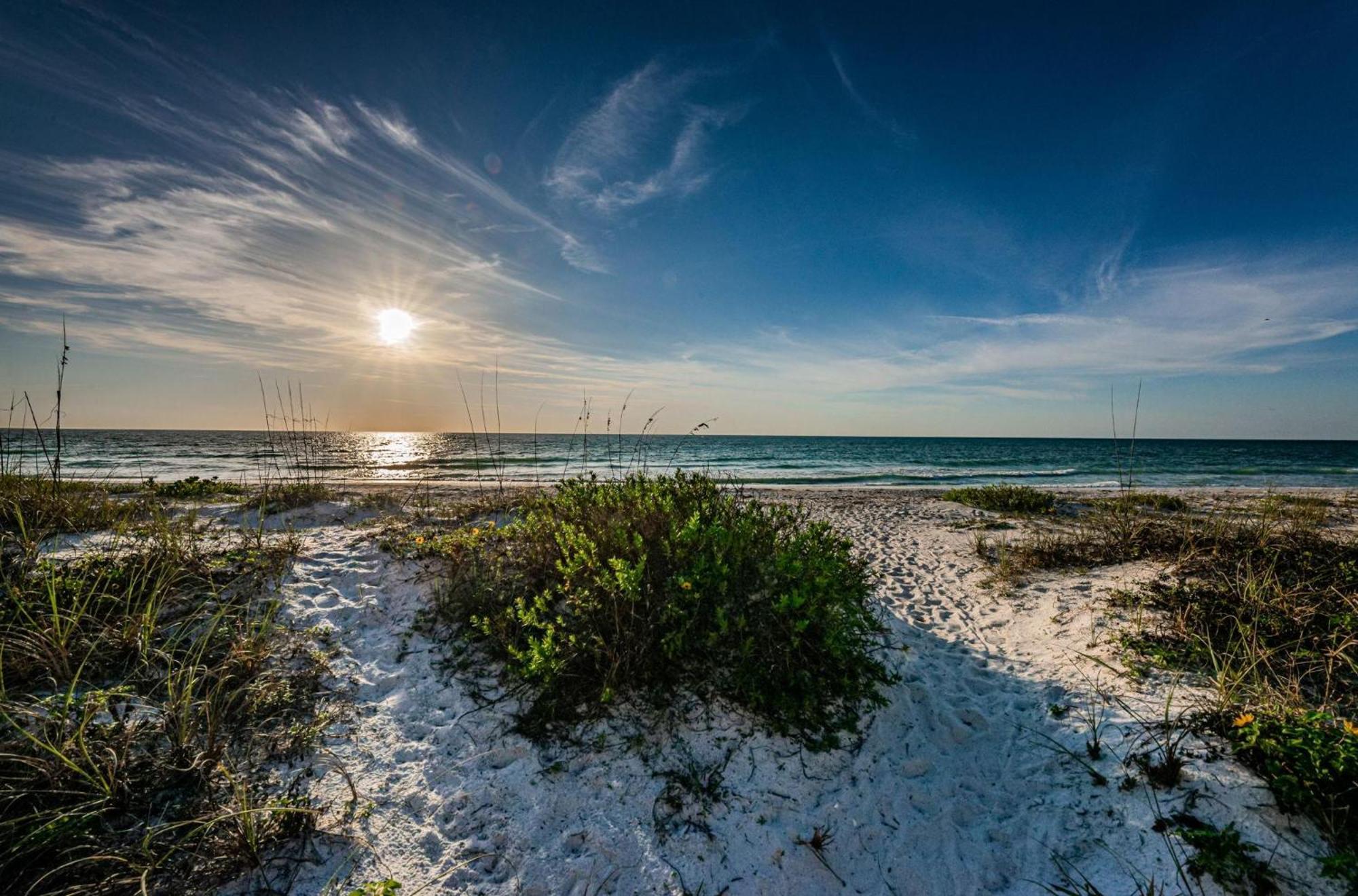 Beach Happy Clearwater Beach Exterior photo